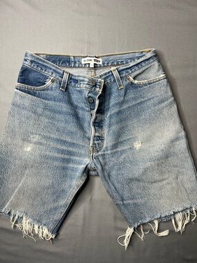 RE/DONE x Levi’s “The Crawford” Reconstructed Denim Cutoff Shorts size 28.